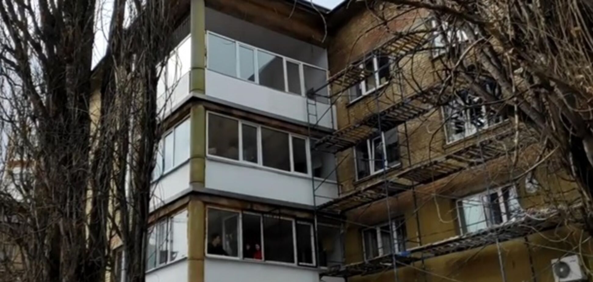 В киевском общежитии студентов оставили без воды и пищи из-за карантина