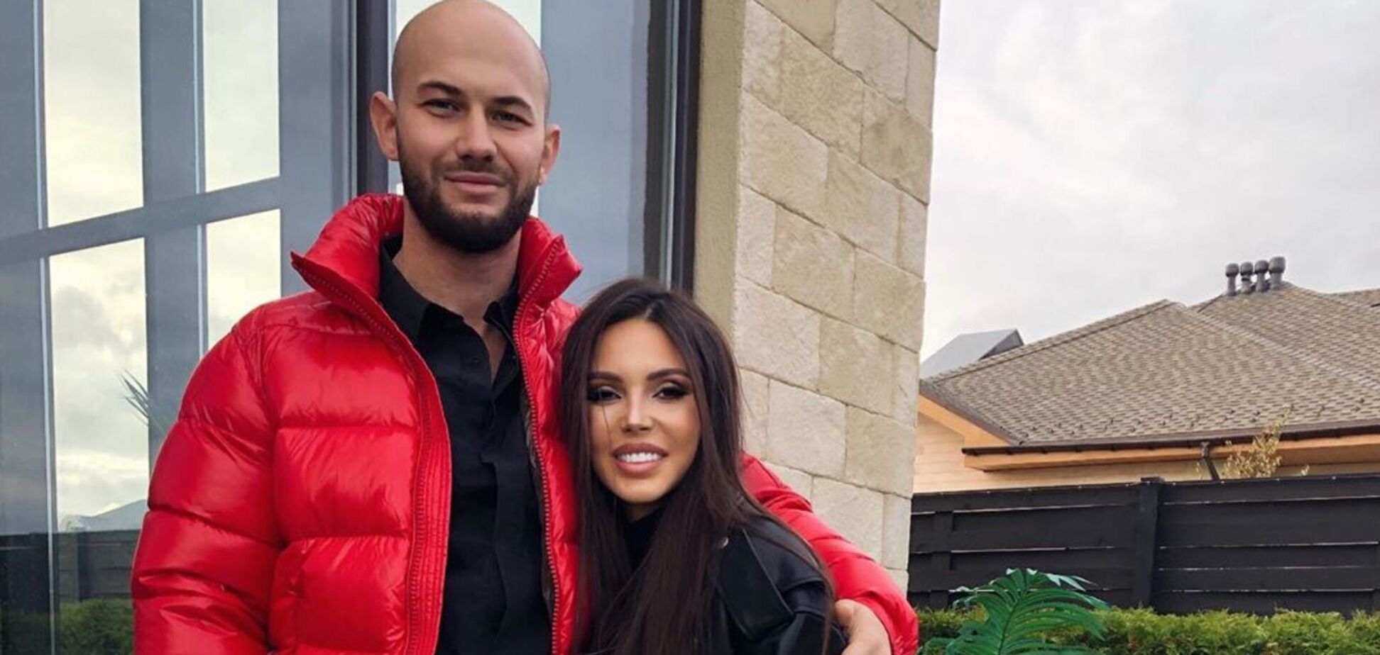 Самойлова з дітьми екстрено покинула США. Відео