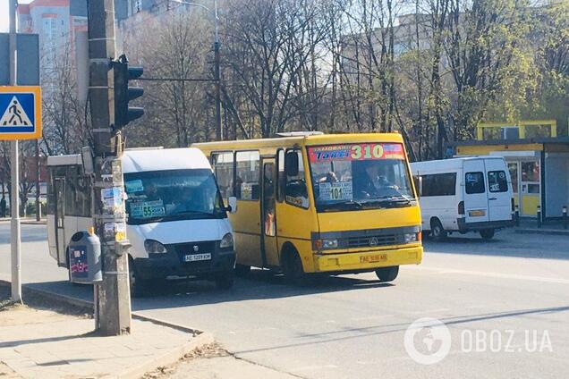 Транспорт в Днепре: как долго ждать маршрутку и соблюдают ли правила водители