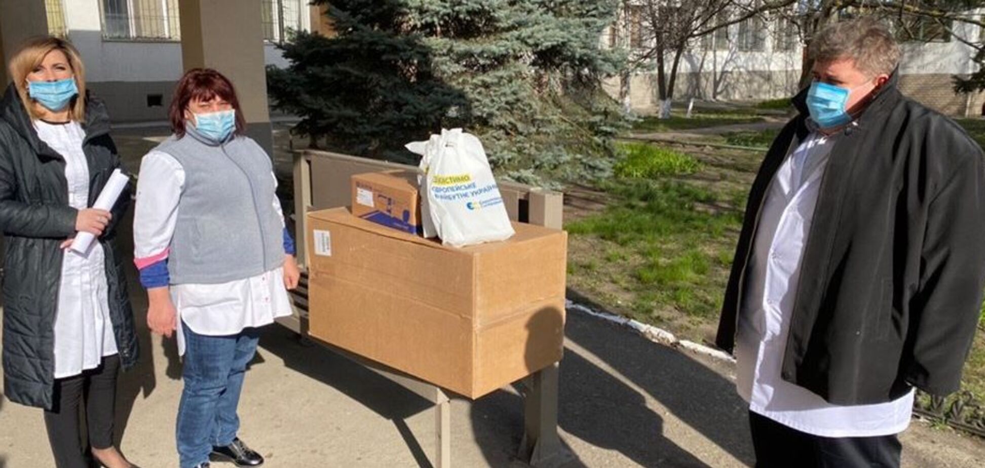 Гончаренко передал в Одессу оборудование для борьбы с коронавирусом от Фонда Порошенко