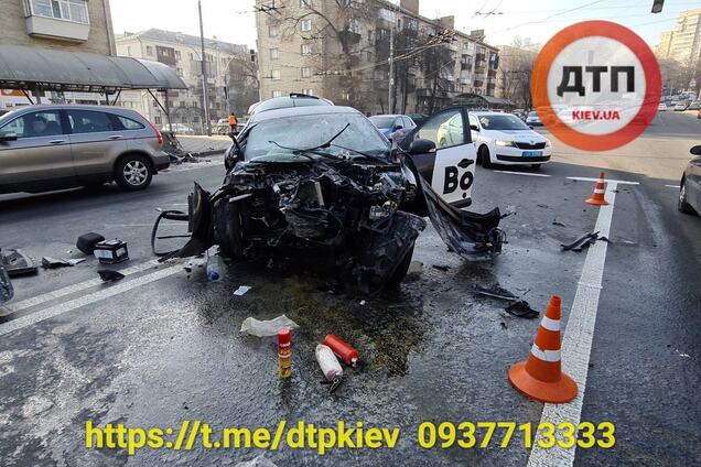 В Киеве такси Bolt разбилось вдребезги