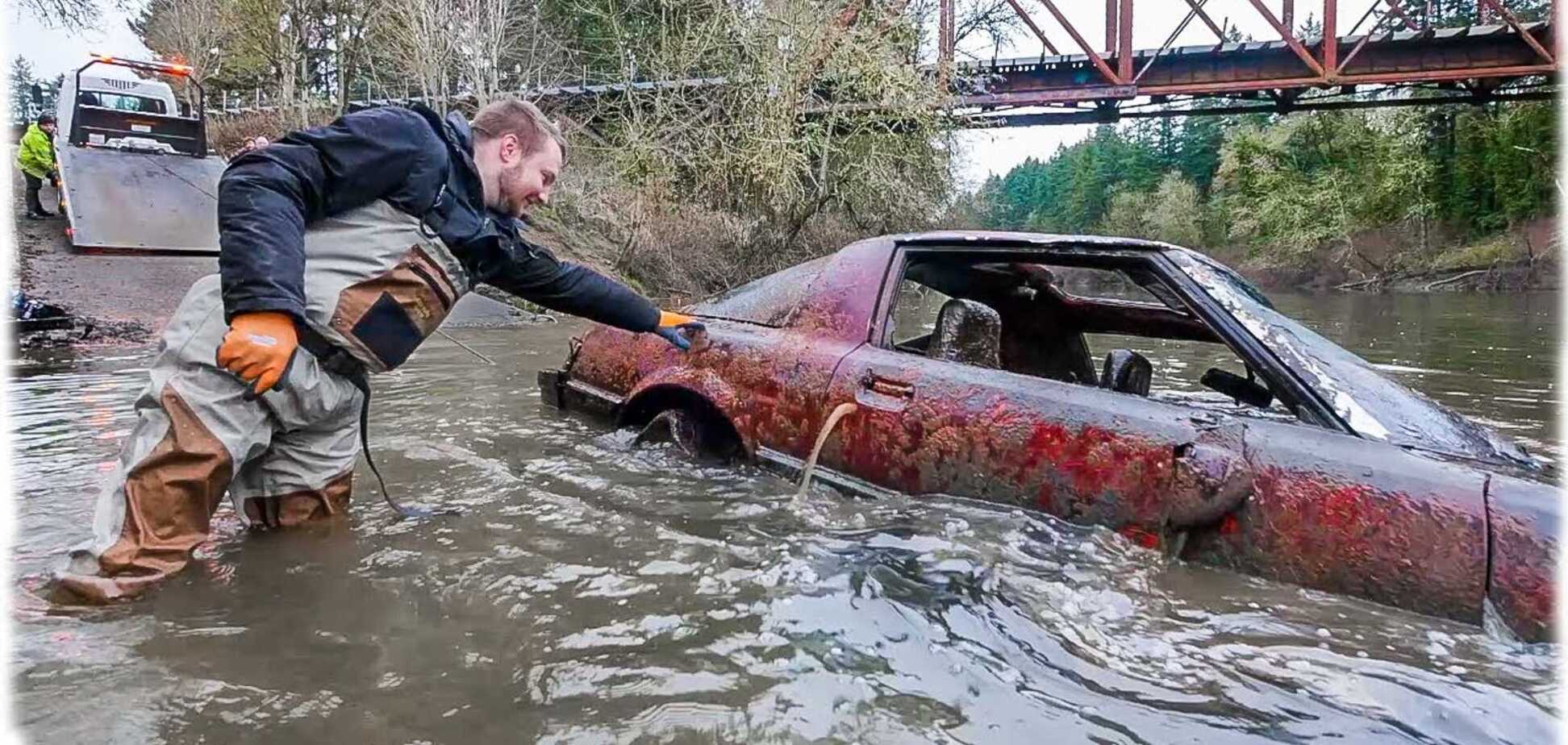 На дні річки знайшли кілька легендарних автомобілів