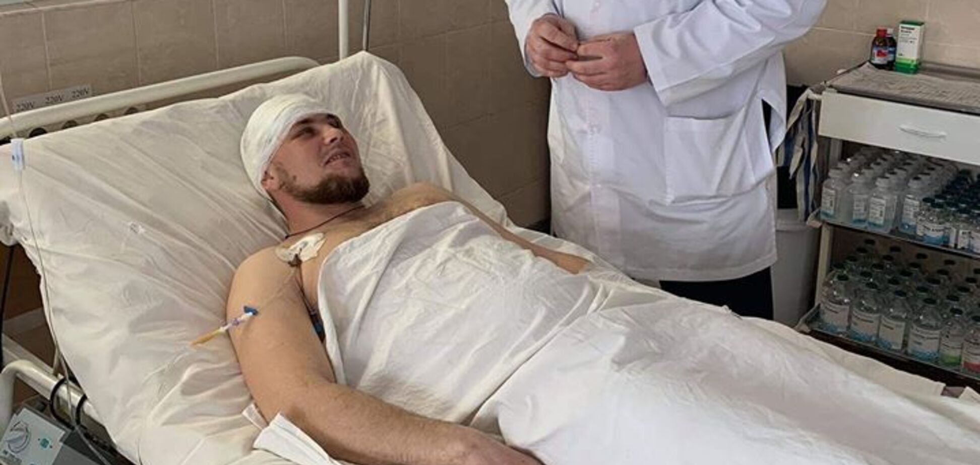 В Днепре медики спасли безнадежного раненого бойца