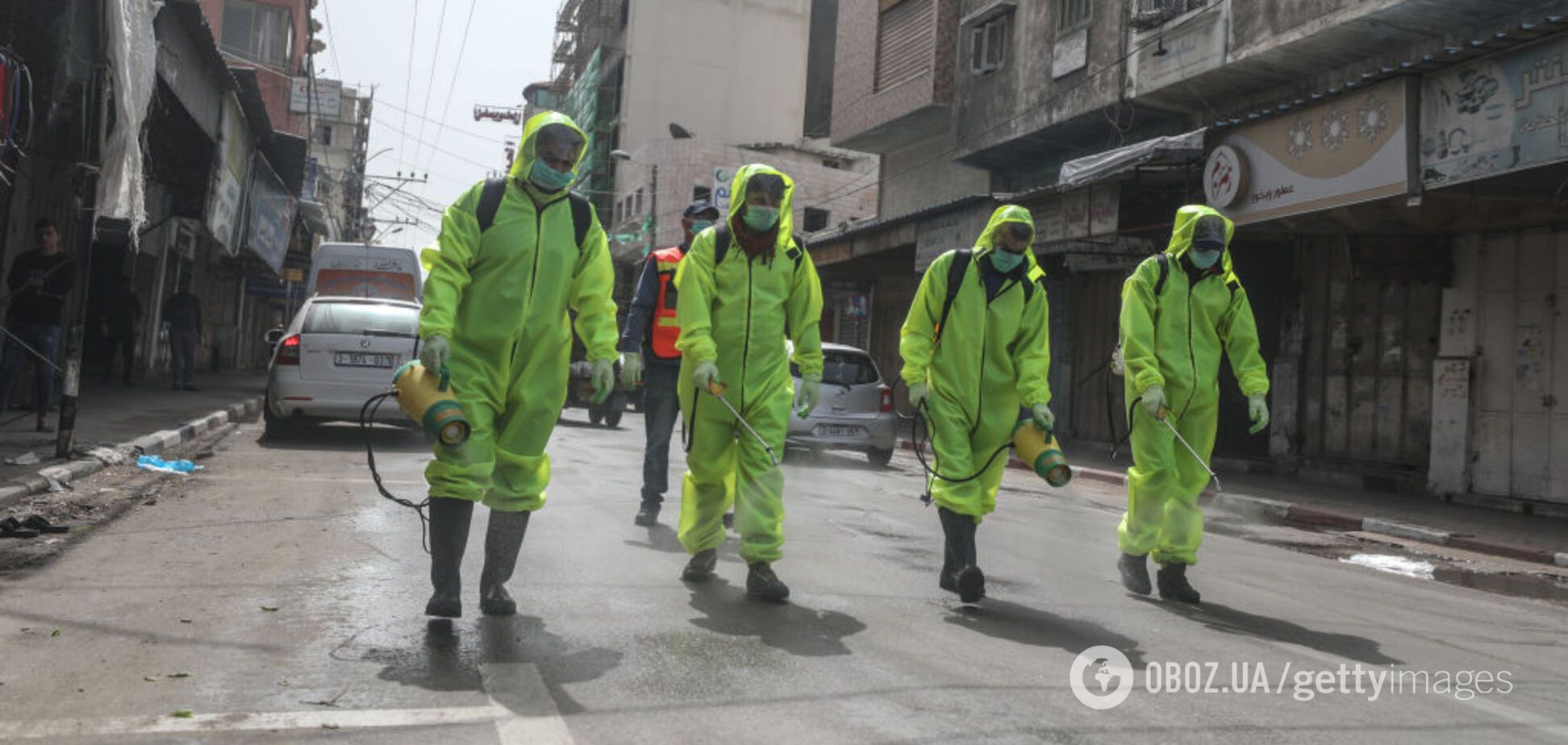 Чи передається COVID-19 через підошву взуття: медики дали відповідь