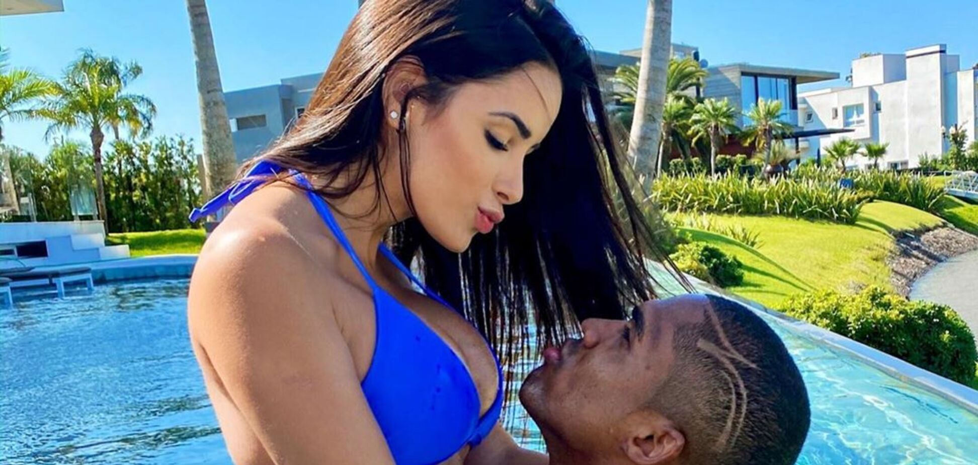 У басейні з красунею: ексзірку 'Шахтаря' оштрафують за порушення карантину