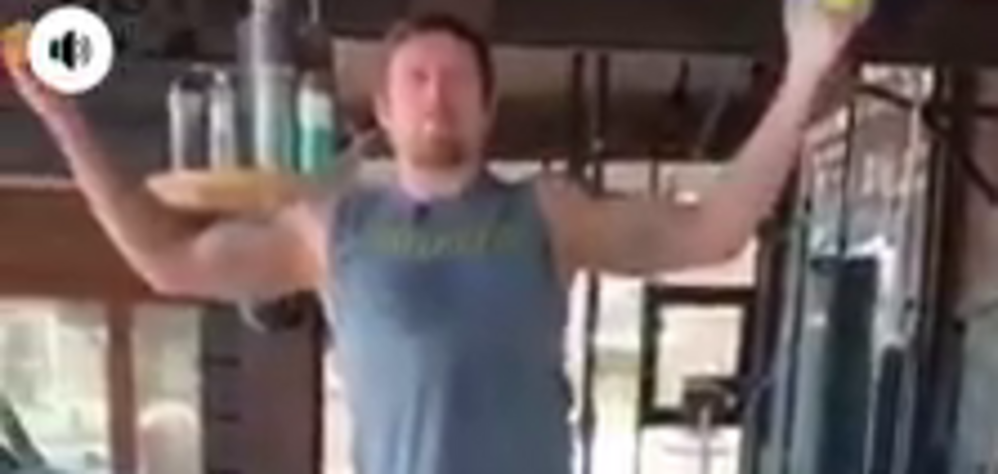 Усик на карантині вразив надзвичайно складним трюком