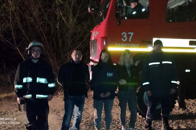 На Днепопетровщине спасатели отыскали в лесу двоих потерявшихся детей