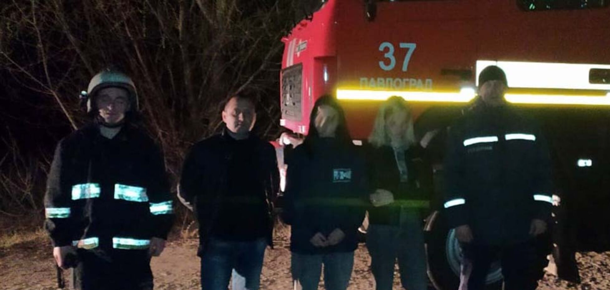 На Днепопетровщіне рятувальники відшукали в лісі двох заблукалих дітей