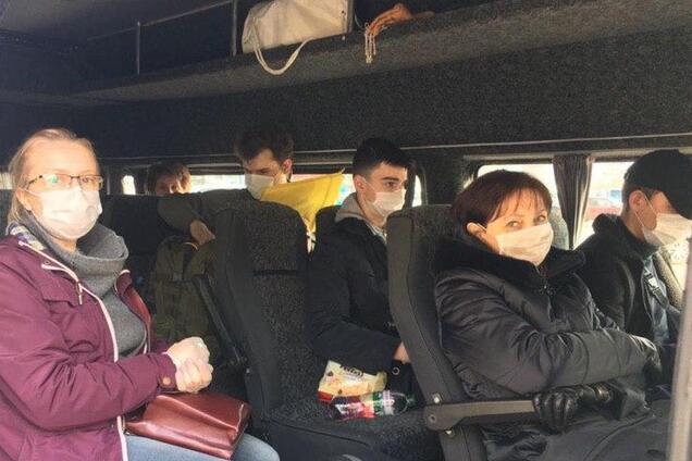На Днепопетровщину эвакуировали десятки людей, вернувшихся из Москвы и Нью-Йорка