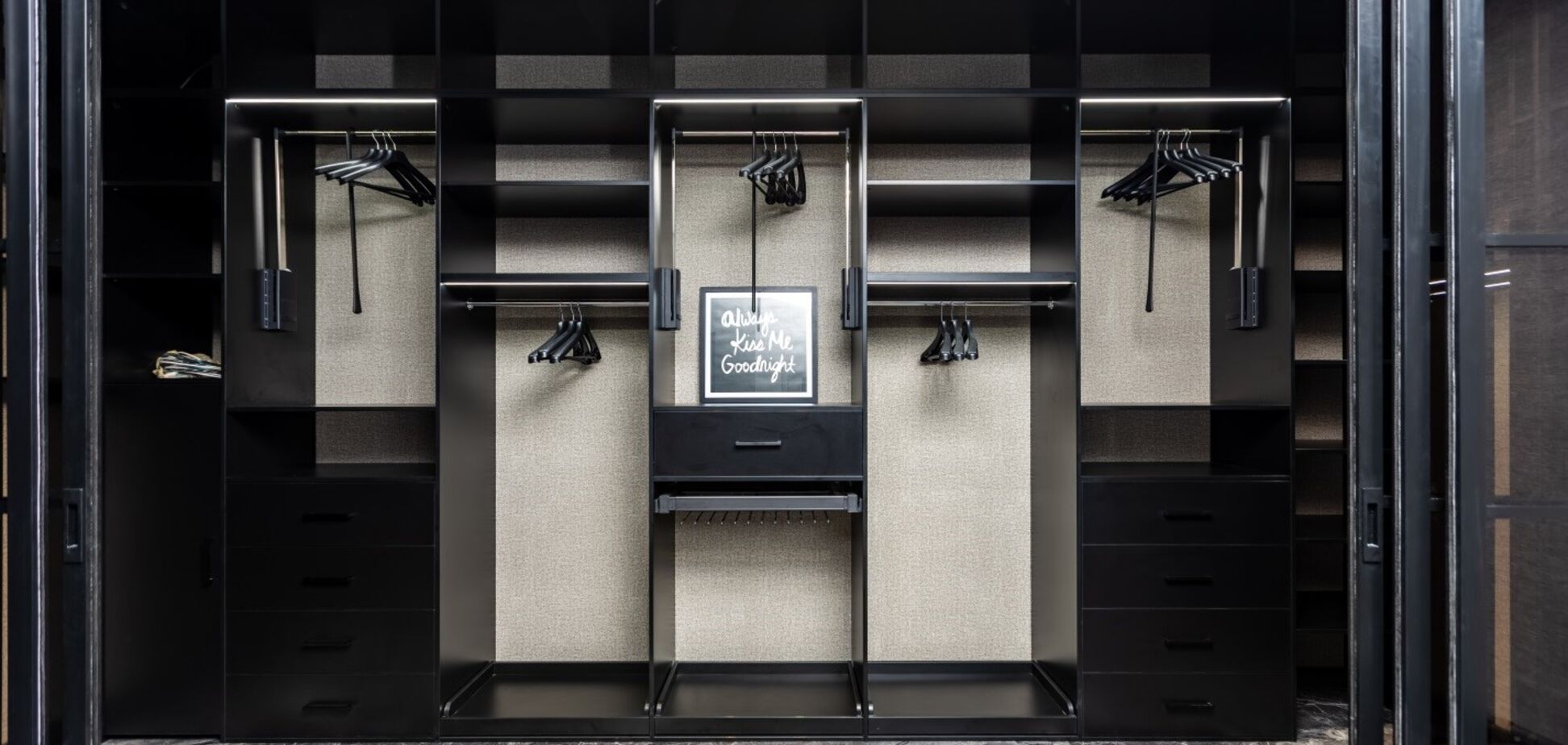 Названа мебель, якій віддають перевагу українські селебріті