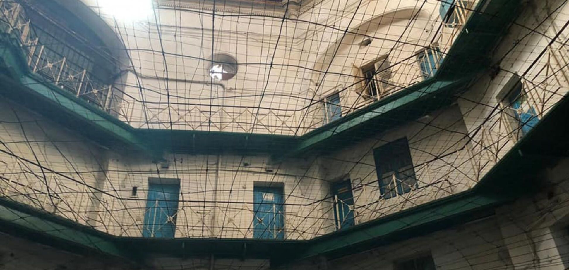 Катування та вимагання грошей: ув'язнені розповіли про жахи одеського СІЗО