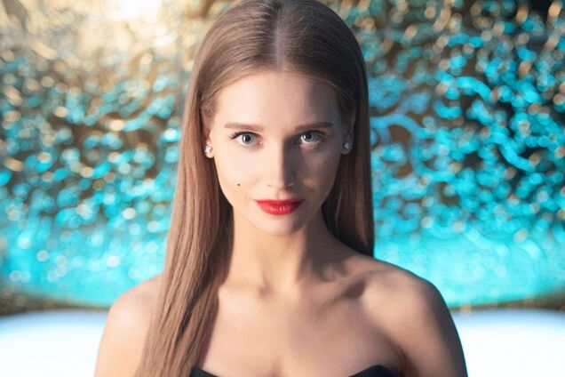 Отрезала волосы: Асмус удивила новой безумной выходкой на камеру. Фото и видео