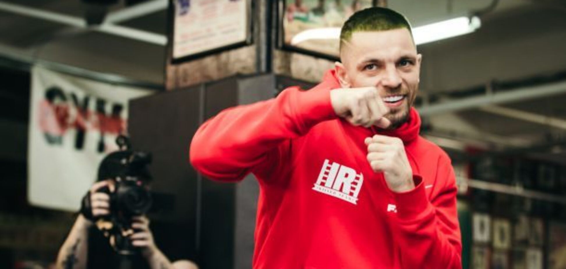 Український боксер Редкач висміяв Ломаченка за православний рецепт від коронавірусу
