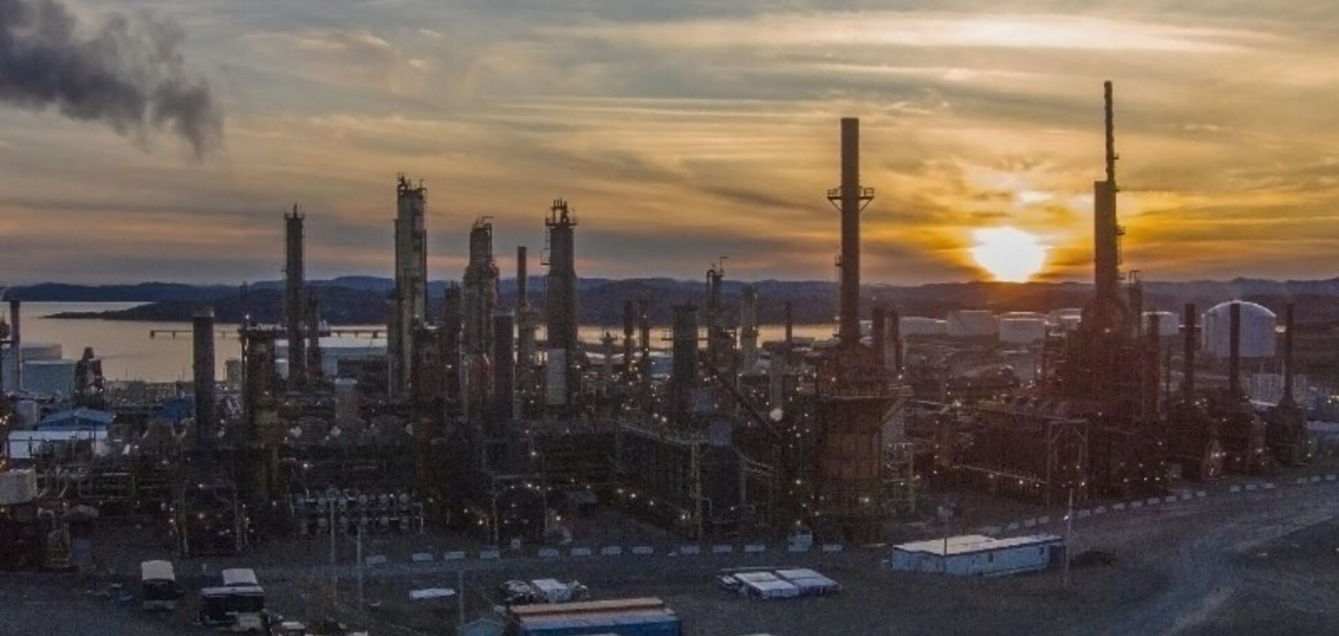 Криза на нафтовому ринку: у США закрився потужний нафтопереробний завод