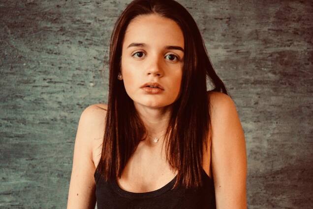 Дочь певицы Славы взбудоражила пикантным фото в белье