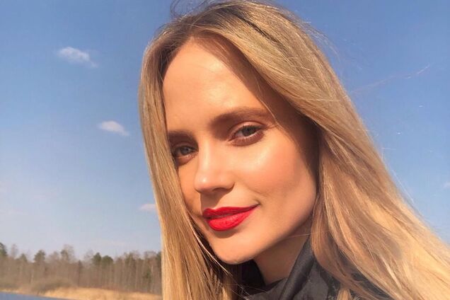 Глюкоза похвасталась идеальным телом в купальнике