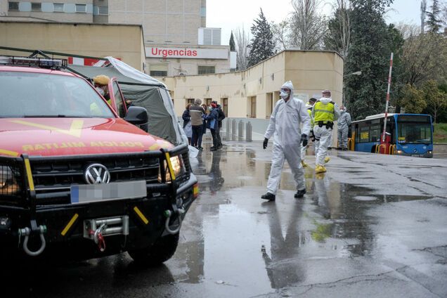 Майже 850 за добу: коронавірус в Іспанії вбив рекордну кількість людей