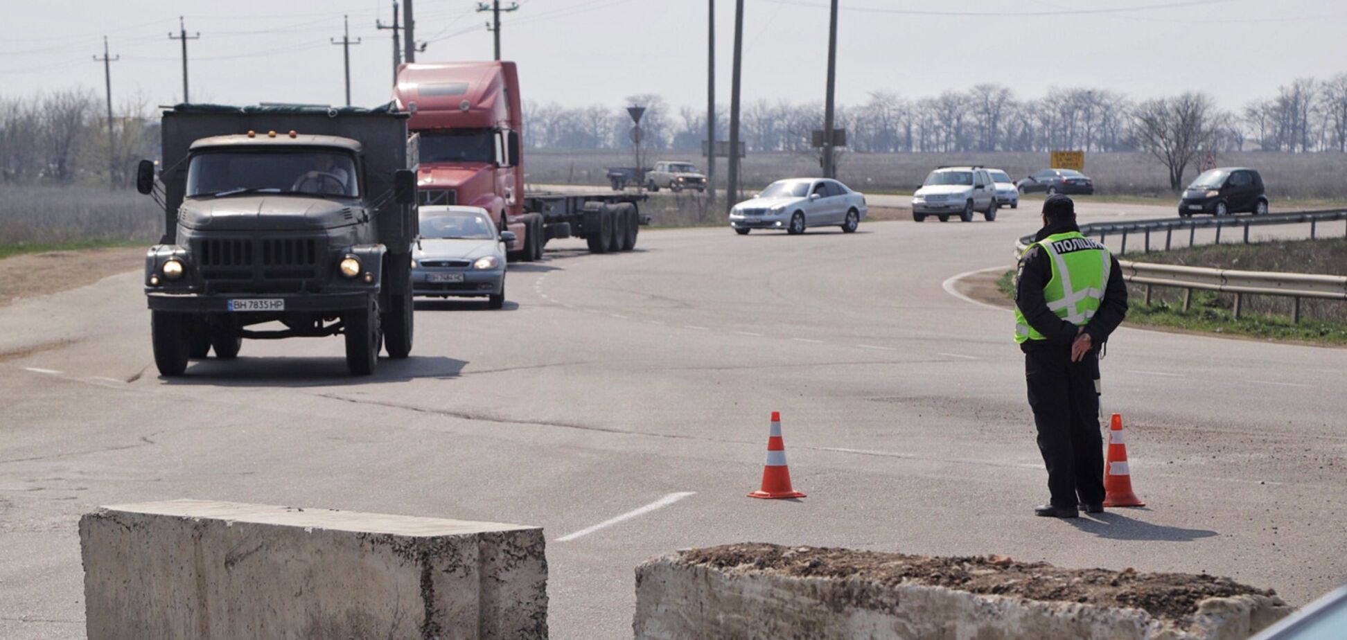 На въездах в Одессу появились блокпосты