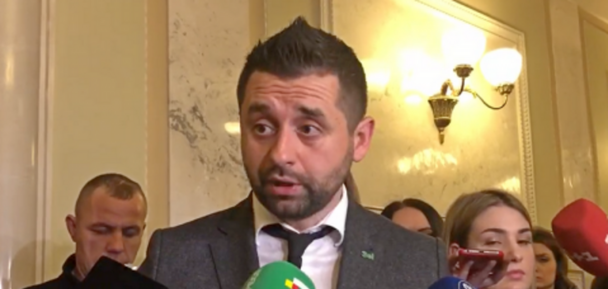 Арахамия назвал дело Порошенко решающим в отставке Рябошапки