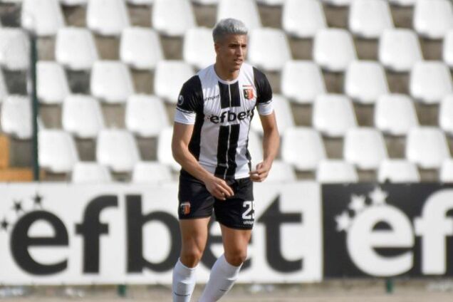 В Болгарии футболист не попал в ворота с нескольких сантиметров