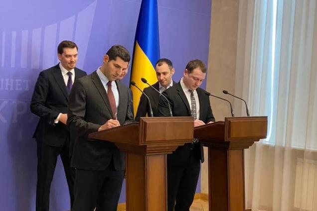 Договор на достройку запорожских мостов подписан, - координатор 'Большой Стройки' Юрий Голик