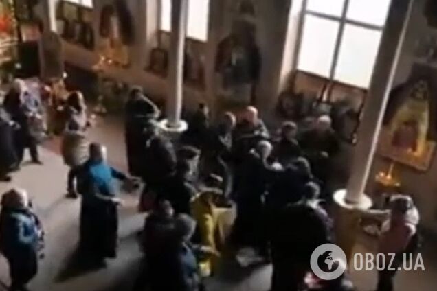 В Одесі священики влаштували кулачну бійку у храмі ПЦУ: відео потрапило в мережу