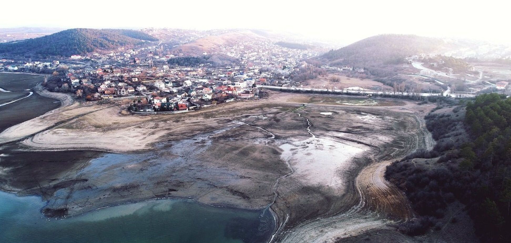 Симферопольское водохранилище обмелело: появились фото и видео
