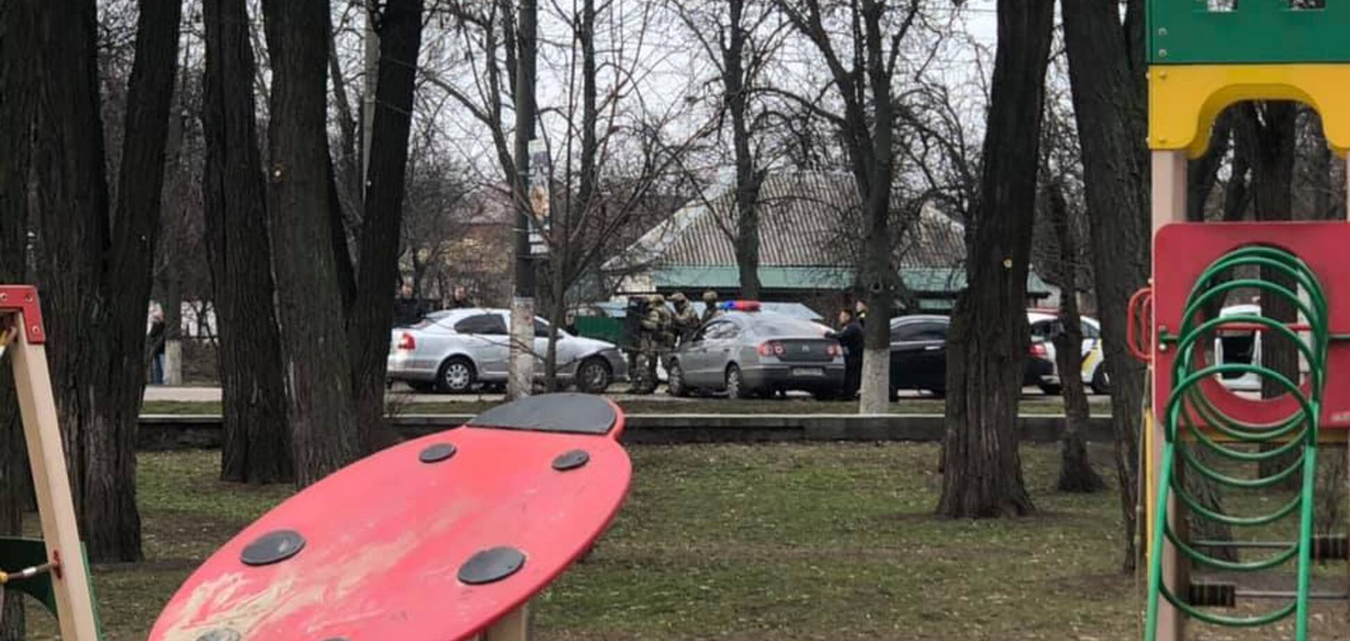У Борисполі 'гонщик' приставив до голови пістолет після зупинки поліцією