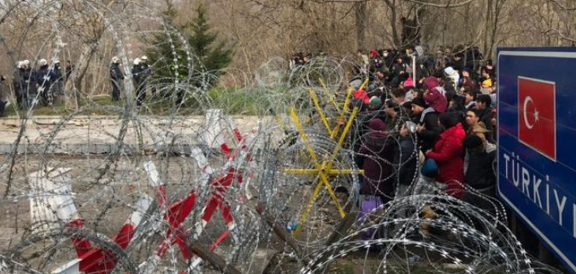 Греция решила выслать беженцев из Турции