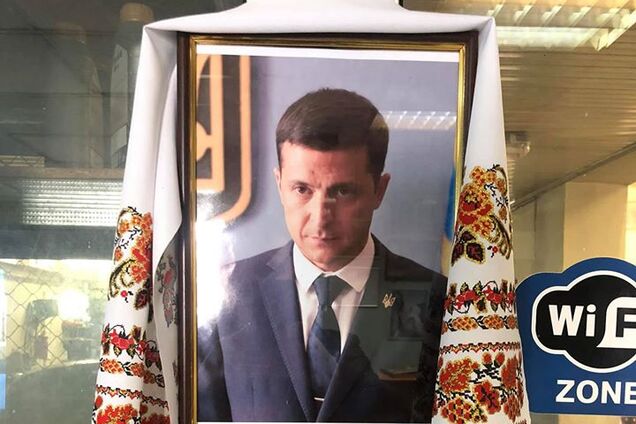 Мережа підірвало фото 'ікони' Зеленського на СТО в Одесі