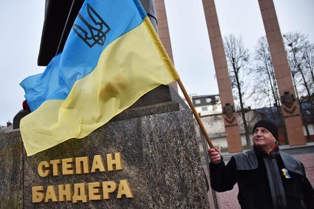 Бандера и Петлюра отдали бы все, чтобы увидеть свободную Украину!