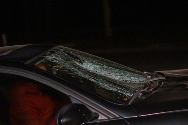 У Дніпрі автомобіль на смерть збив пішохода: чоловік відлетів на кілька метрів. Фото