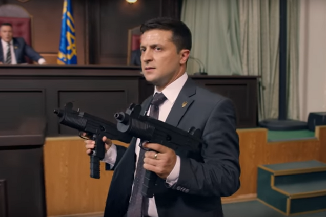 Зеленский в роли президента в 'Слуге народа' расстреливает Раду