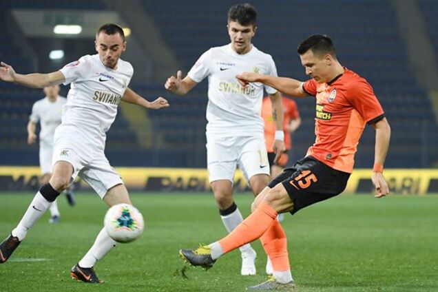 'Шахтер' в матче с 7 голами с трудом обыграл сельский клуб