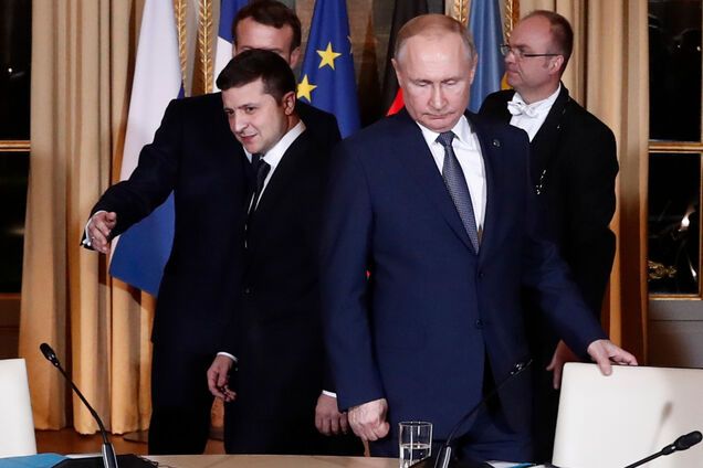 Зеленский пригрозил Путину выйти из Минских соглашений