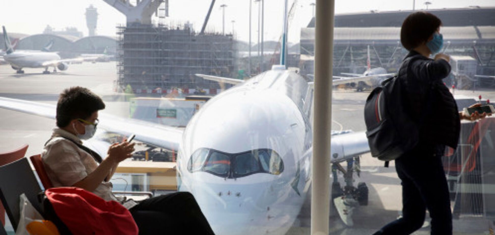 МЗС дало рекомендації українцям через коронавірус: що потрібно робити