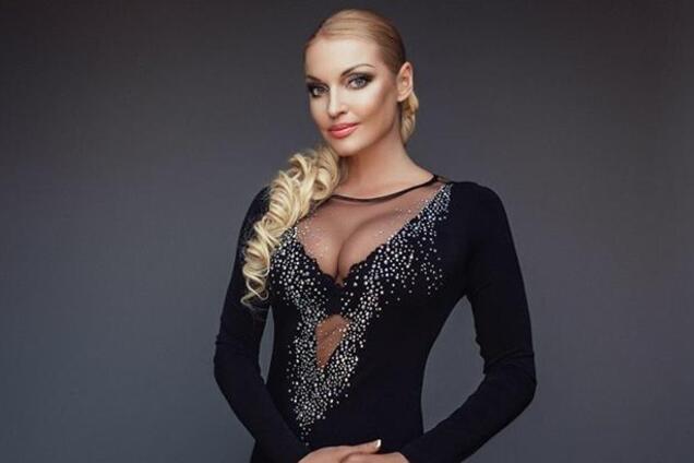 Волочкова разделась на улице в снегопад. Фото