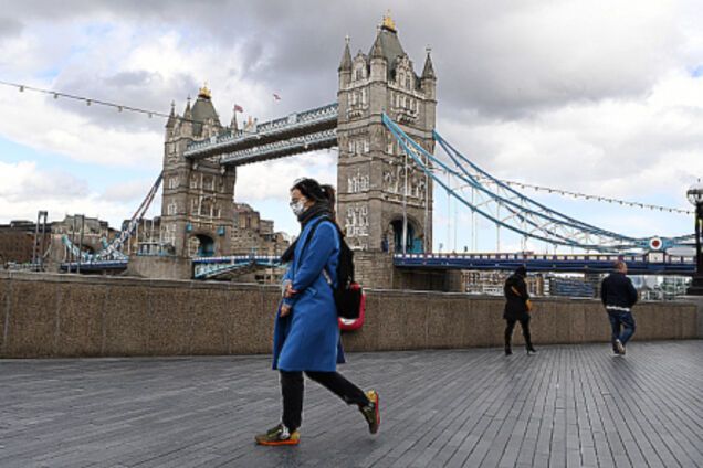 Епідемія буде знижуватися! У Британії підтвердили ефективний спосіб проти пандемії