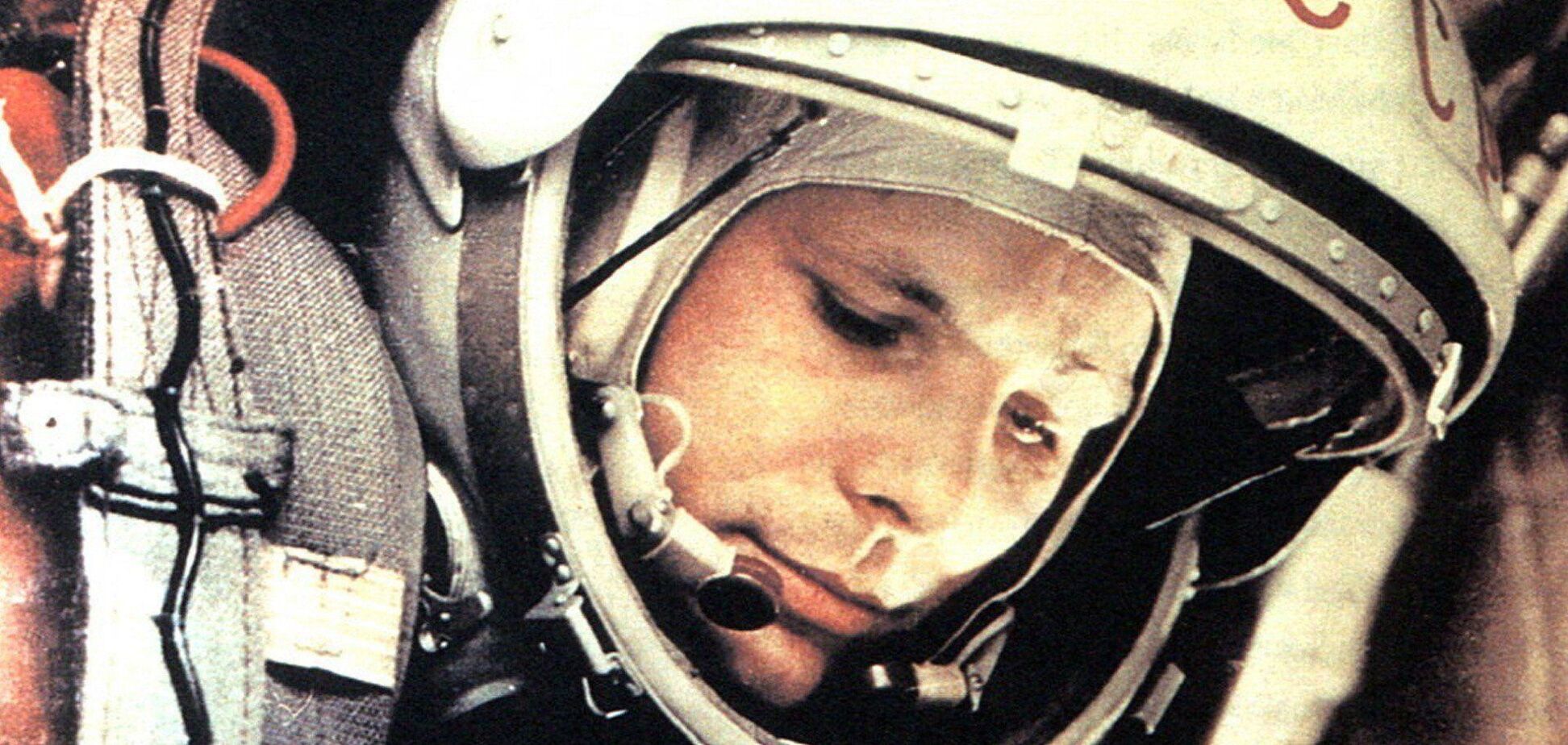 Юрий Гагарин на борту Восток-1