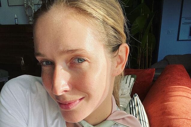 36-річна Осадча показала ідеальне тіло в спокусливому бікіні