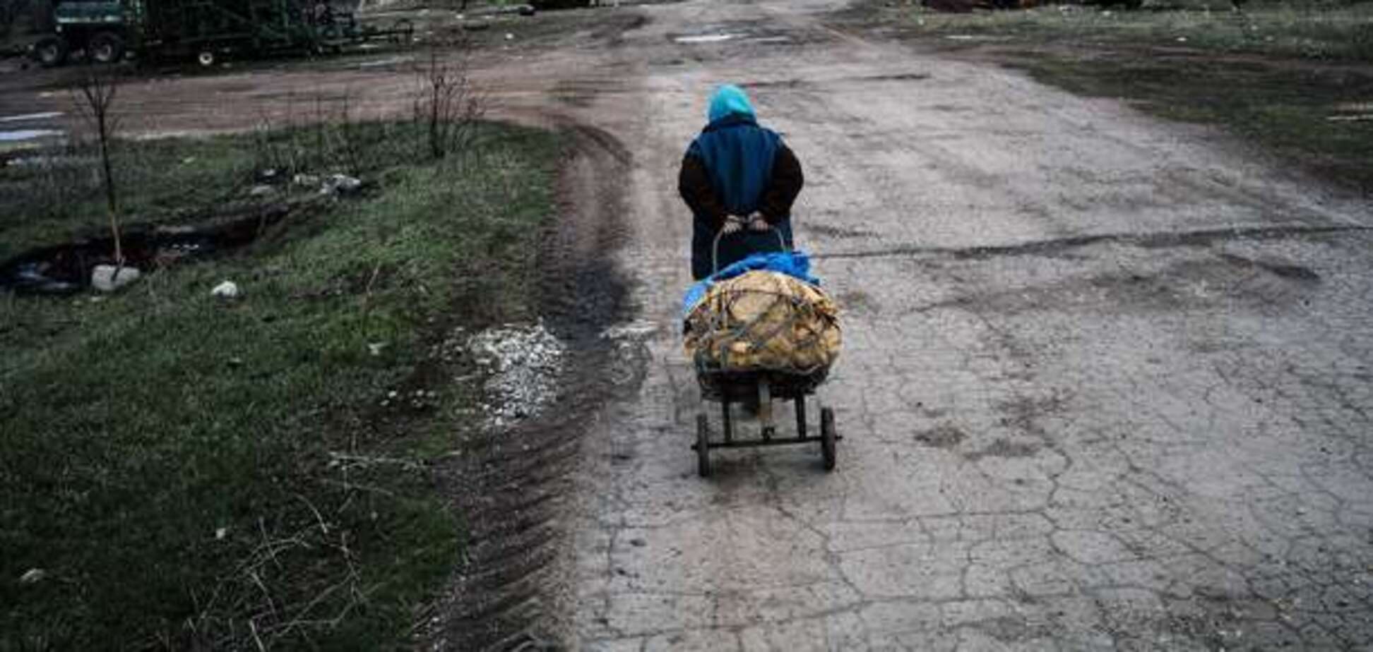 Ти б не виїхала звідти, якби не війна. Хіба не так?