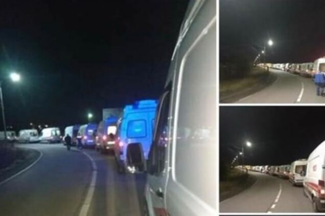 У Москві не встигають приймати хворих COVID-19: з'явилися кадри черги зі 'швидких'