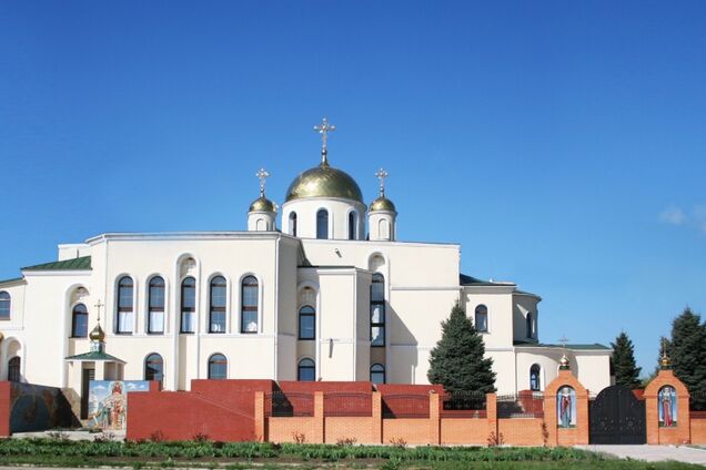 В пригороде Одессы монахиня заболела коронавирусом: заразиться могли сотни человек
