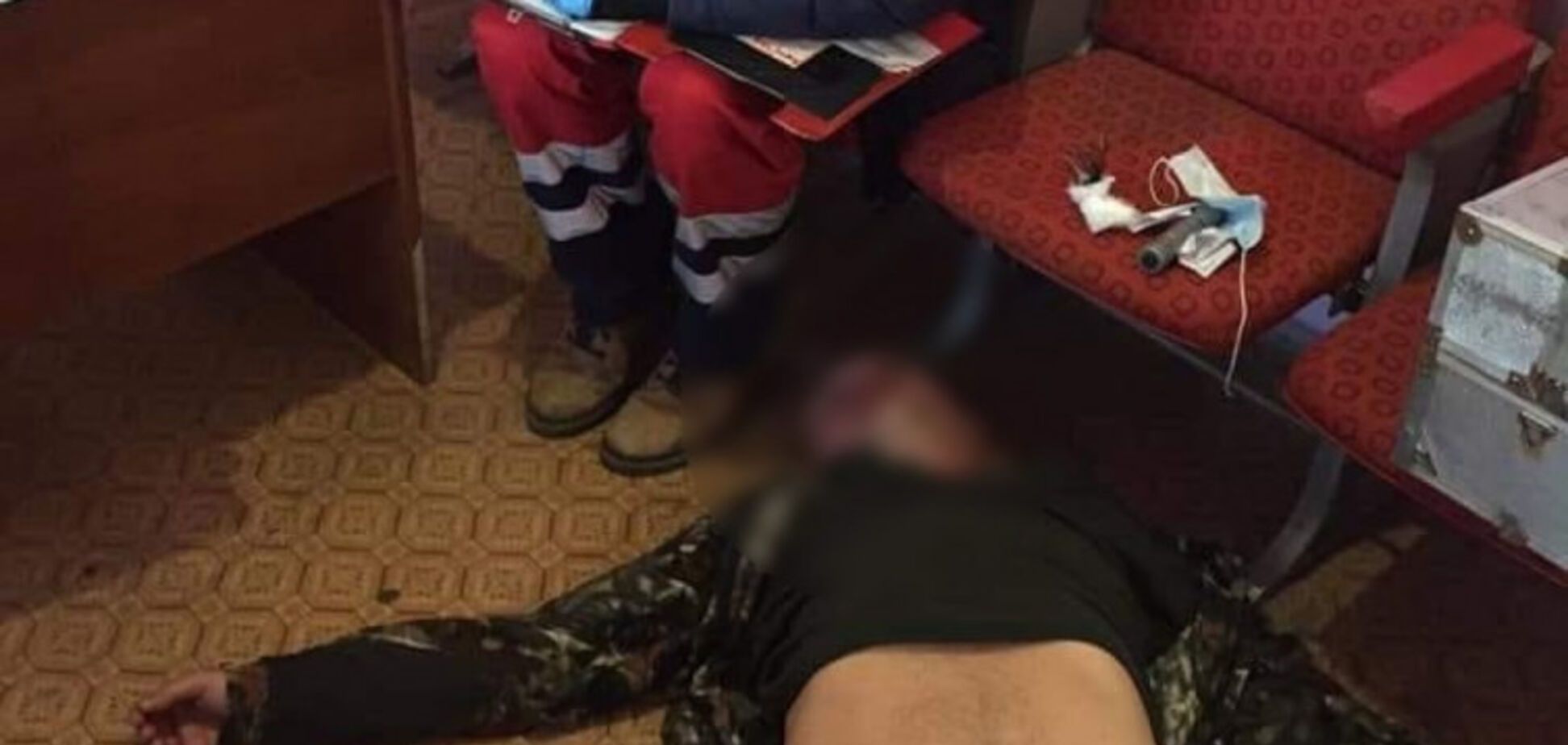 На Днепропетровщине экс-начальника ГАИ задерживали с дракой: видео