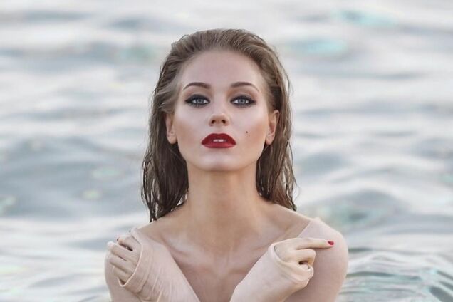 Христині Асмус – 32: найвідвертіші фото зірки 'Інтернів' і 'Тексту'