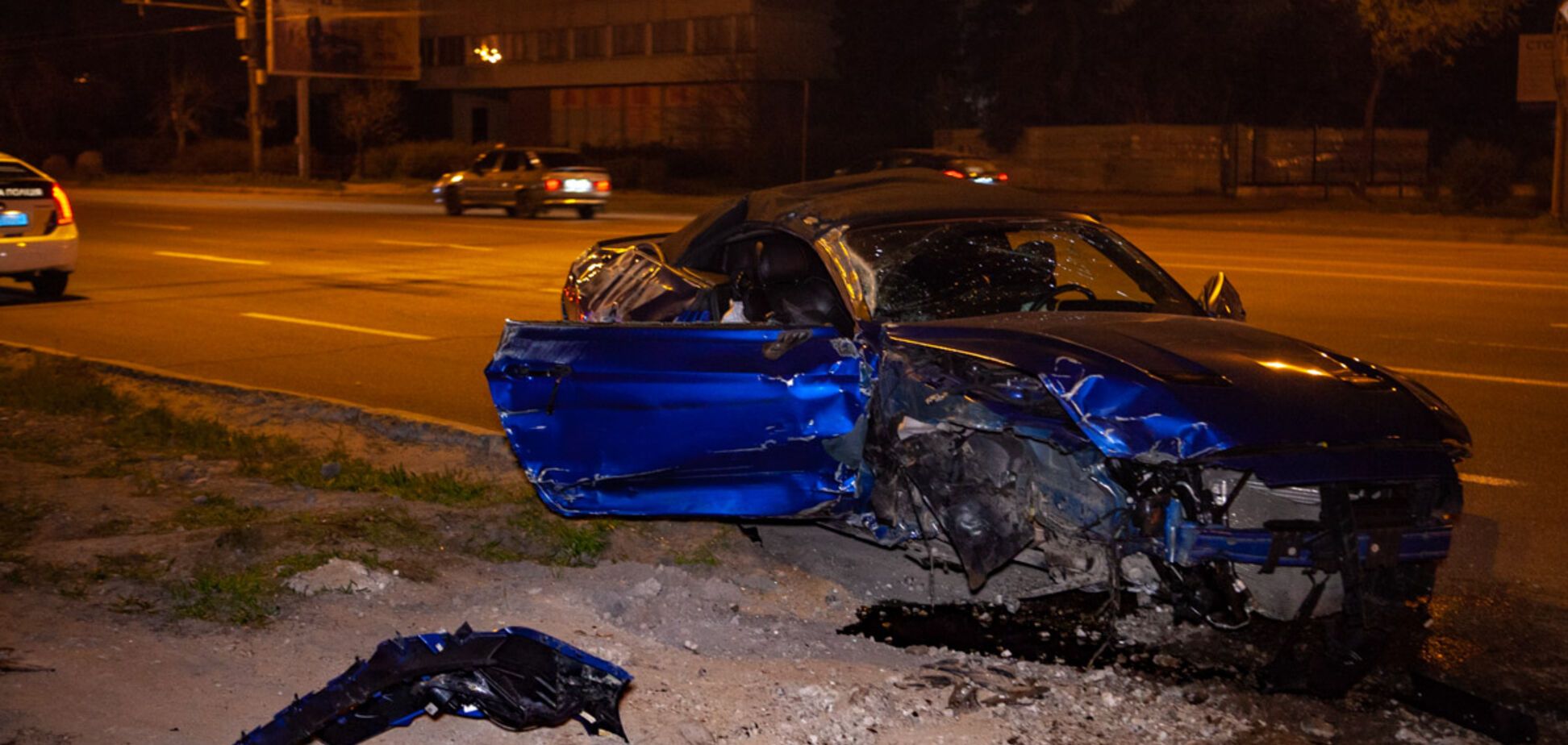 У Дніпрі Ford Mustang влетів в місце смертельної аварії. Фото