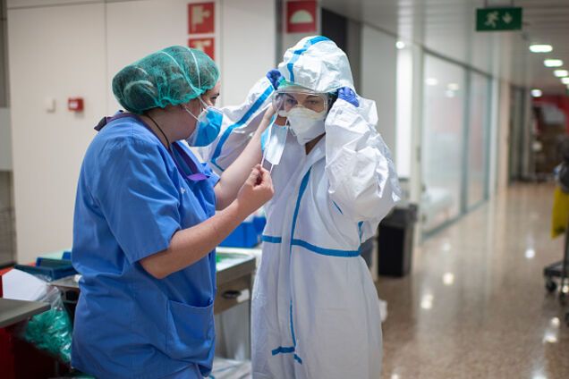 Коронавірус знову 'вдарив' по Україні та світу: статистика на 13 квітня. Постійно оновлюється