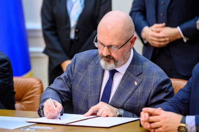 Набсовет 'Укрзалізниці' потребовал уволить главу компании: решение за Кабмином