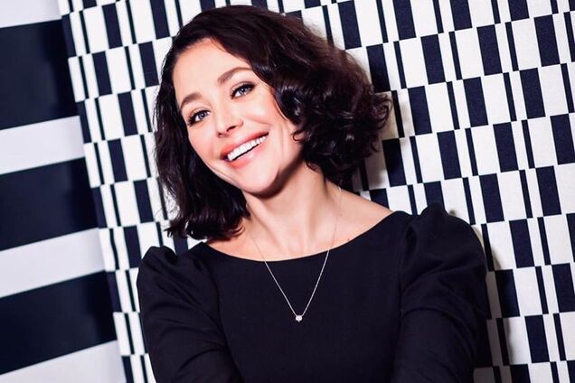 46-летняя российская актриса Волкова похвасталась телом в кружевном белье: пикантное фото