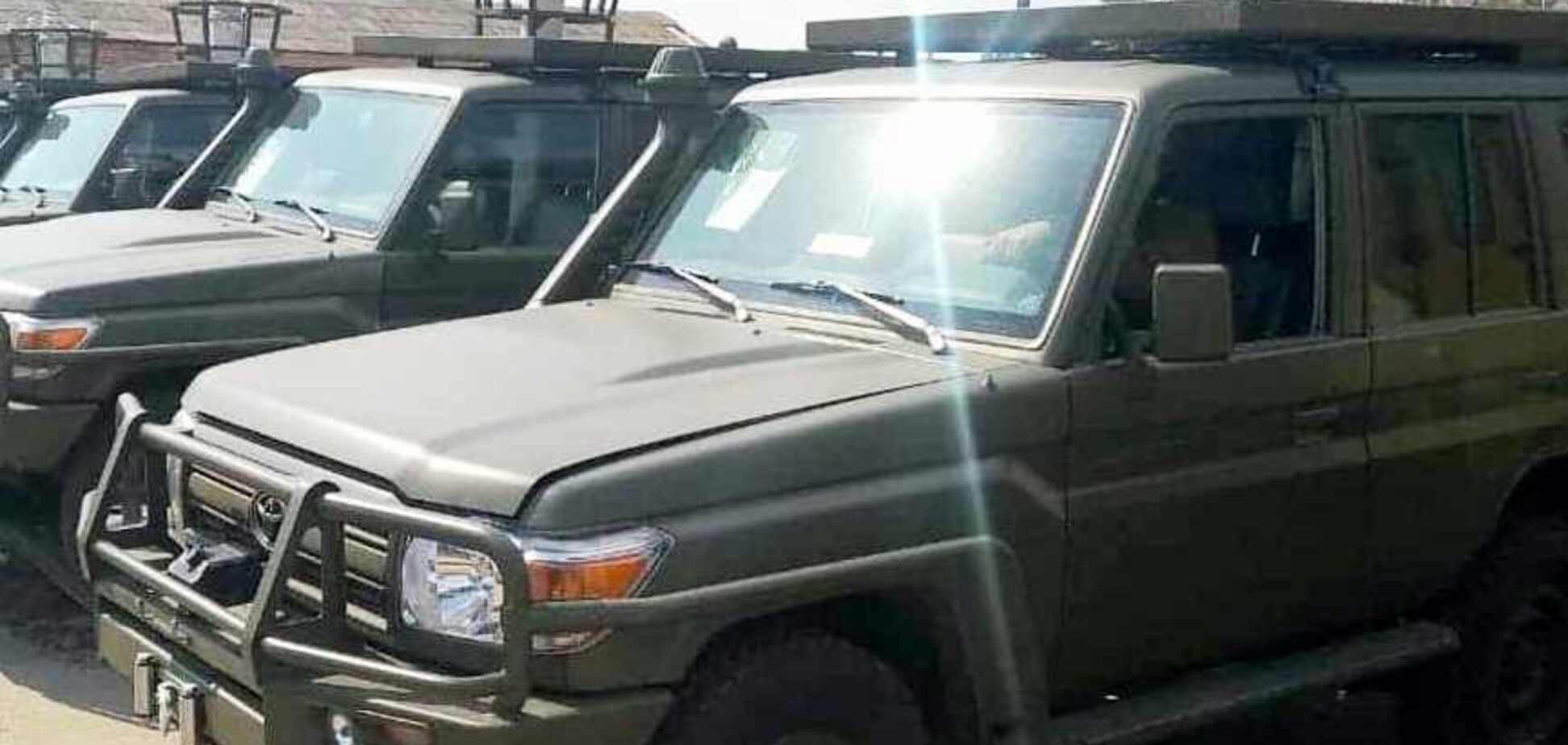 Українська армія отримала особливі Toyota Land Cruiser